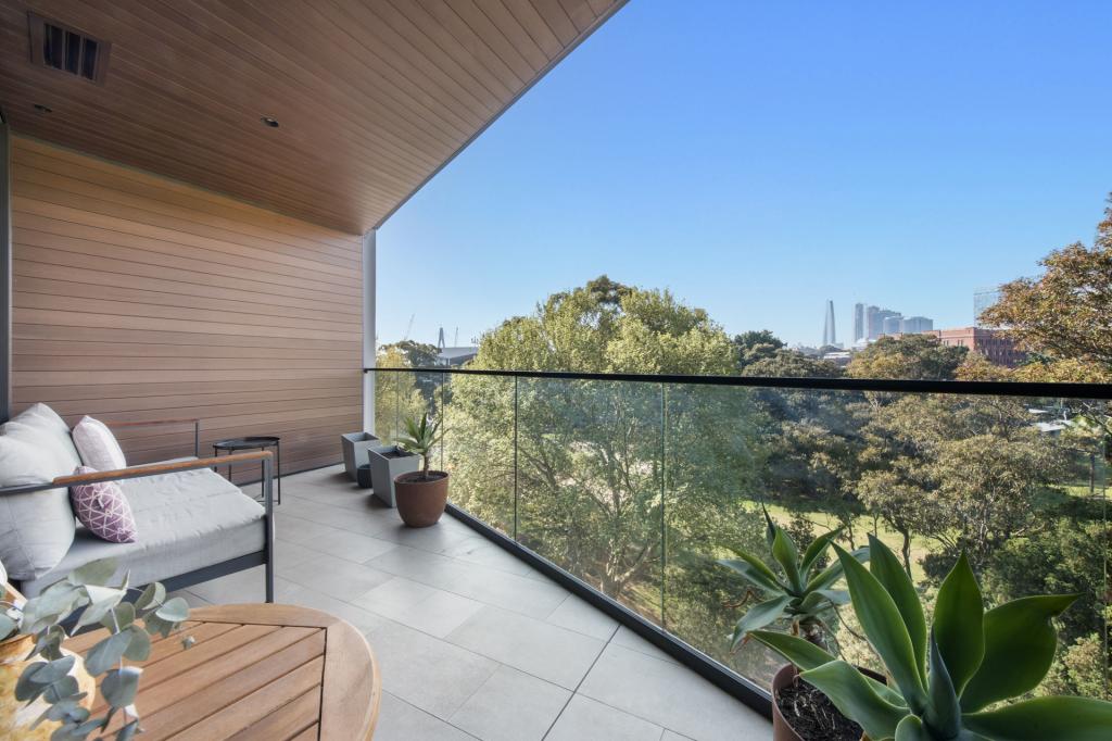 702/2 COWPER ST, GLEBE, NSW 2037