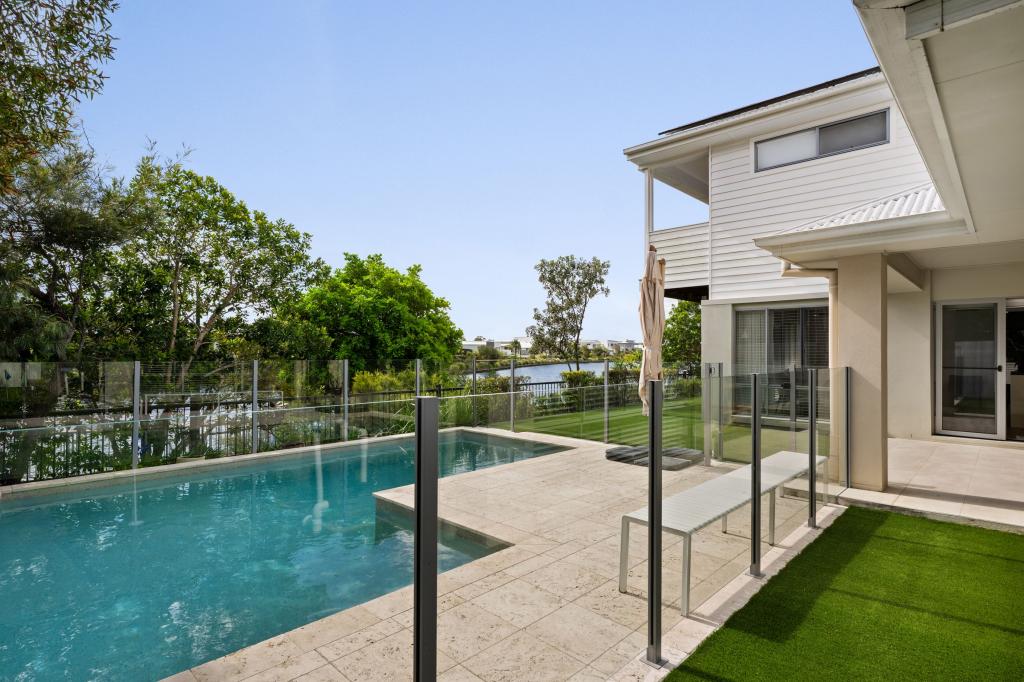 15 Lamatia Dr, Mountain Creek, QLD 4557