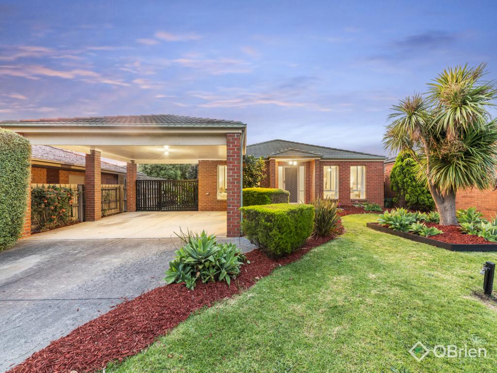 17 Glenn Erin Way, Berwick, VIC 3806