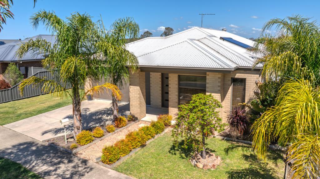 50 Hobson St, Stratford, VIC 3862