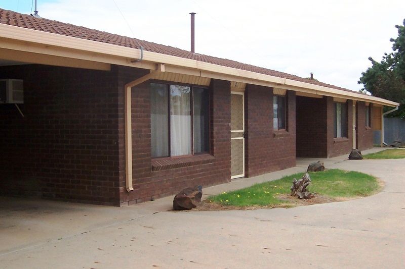 2/300 Fitzroy St, Deniliquin, NSW 2710