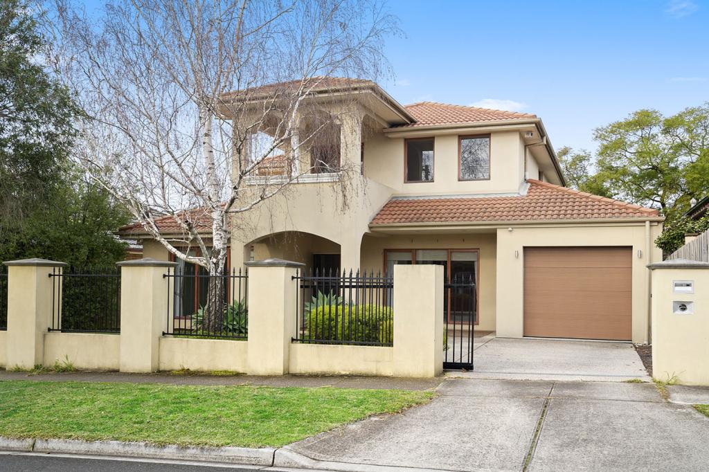 22 CAPITOL AVE, MCKINNON, VIC 3204