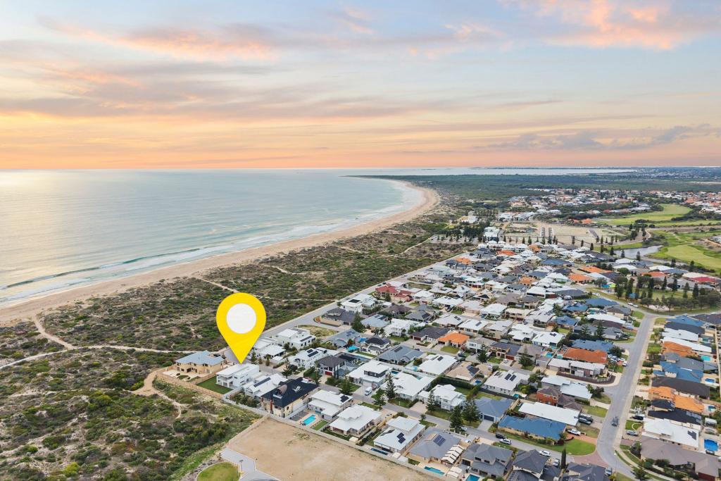 48 Turtles Bend, Secret Harbour, WA 6173
