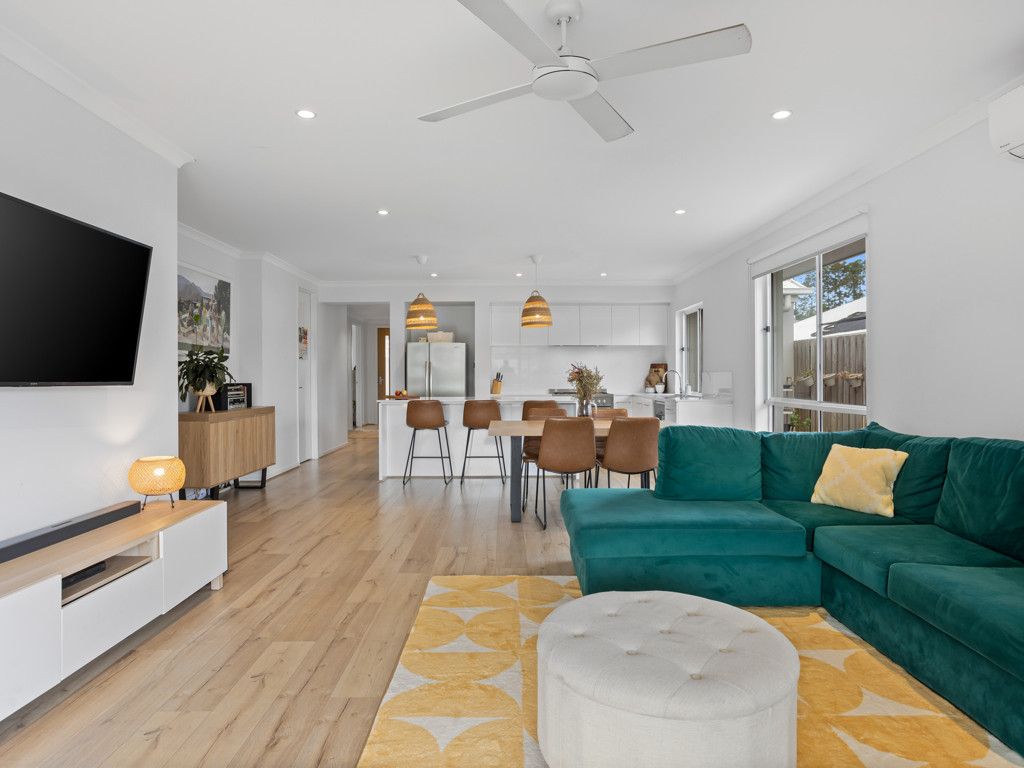 6 Challenger Way, Coomera, QLD 4209