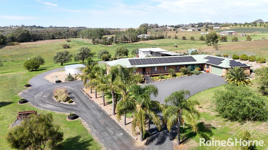 102 Old Monteagle Rd, Young, NSW 2594