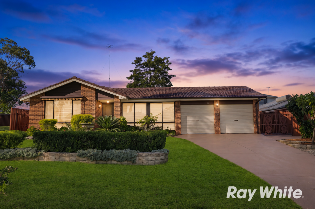 10 Sunndal Cl, St Clair, NSW 2759