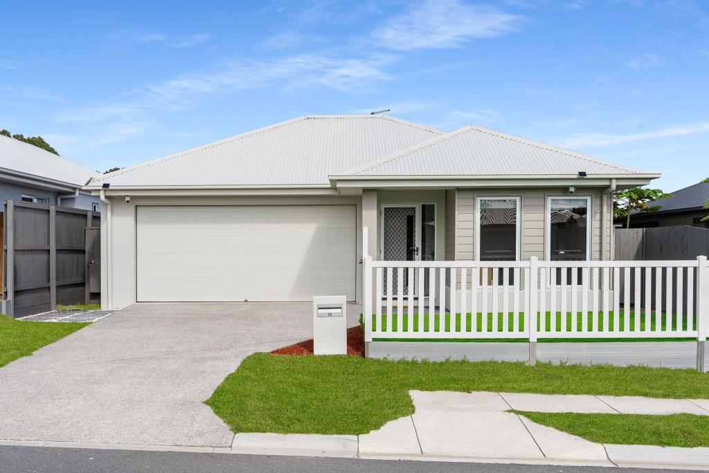 16 Garrick St, Park Ridge, QLD 4125