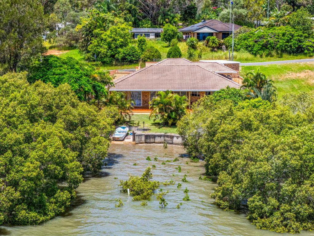 128 PALM BEACH RD, RUSSELL ISLAND, QLD 4184