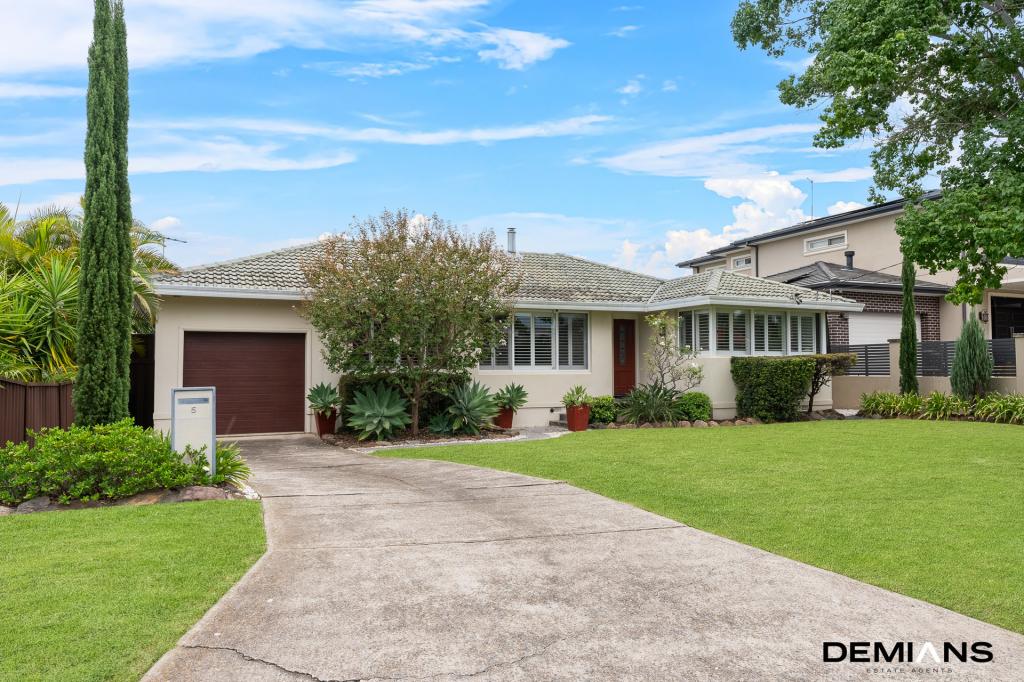 5 Selway Ave, Moorebank, NSW 2170