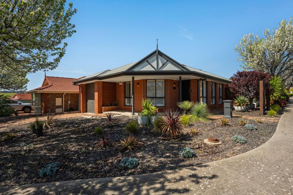 5 St Clair Pde, Greenwith, SA 5125