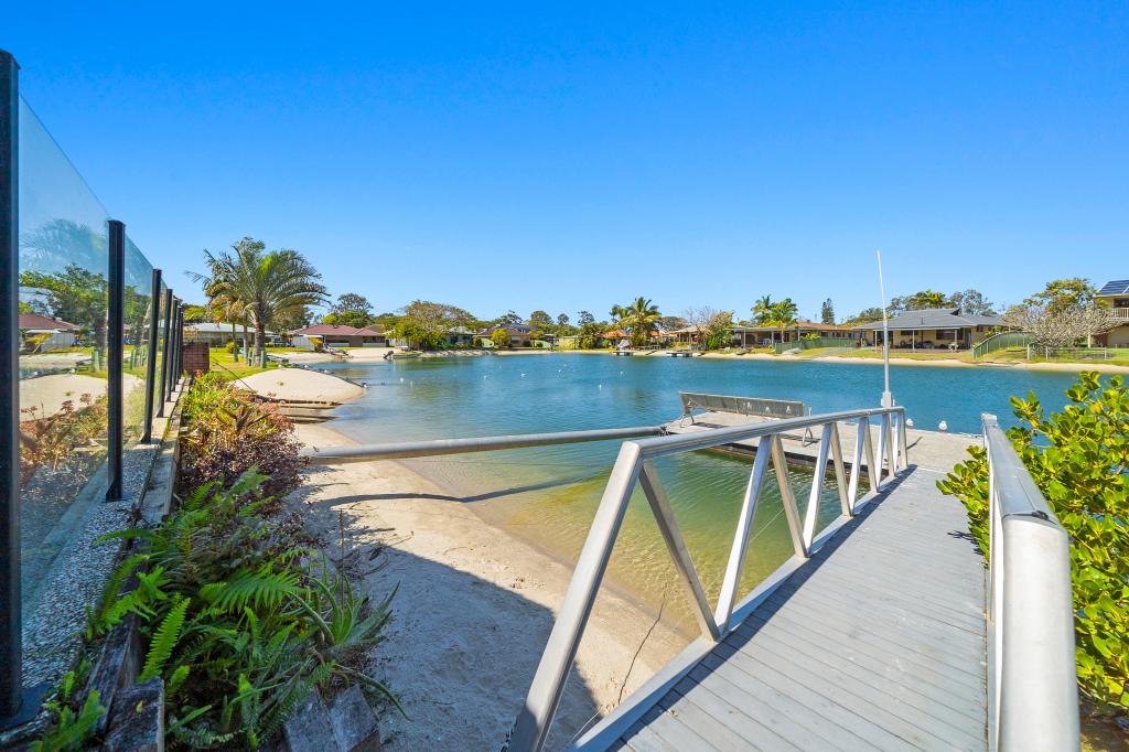 20 Blue Waters Cres, Tweed Heads West, NSW 2485