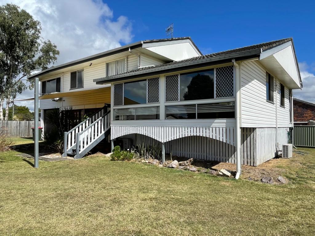 2 Avoca Pl, Nanango, QLD 4615