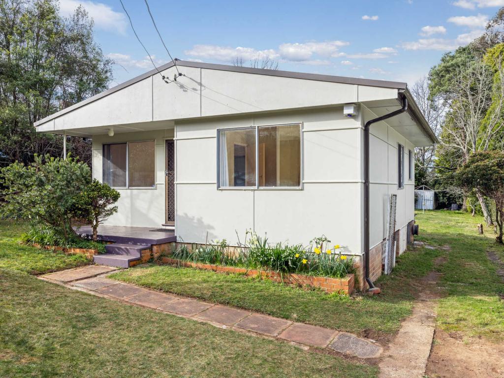 10 Bell St, Blackheath, NSW 2785