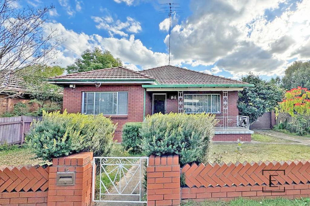 15 MAMRE RD, ST MARYS, NSW 2760