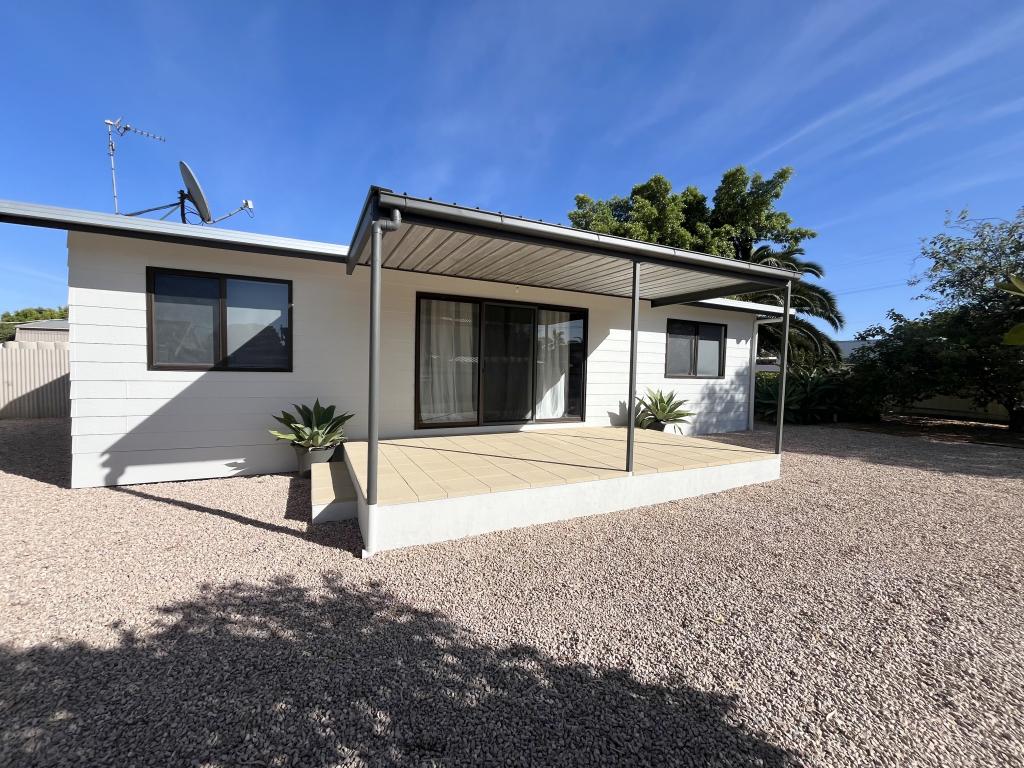 2b Leonard St, Wallaroo, SA 5556