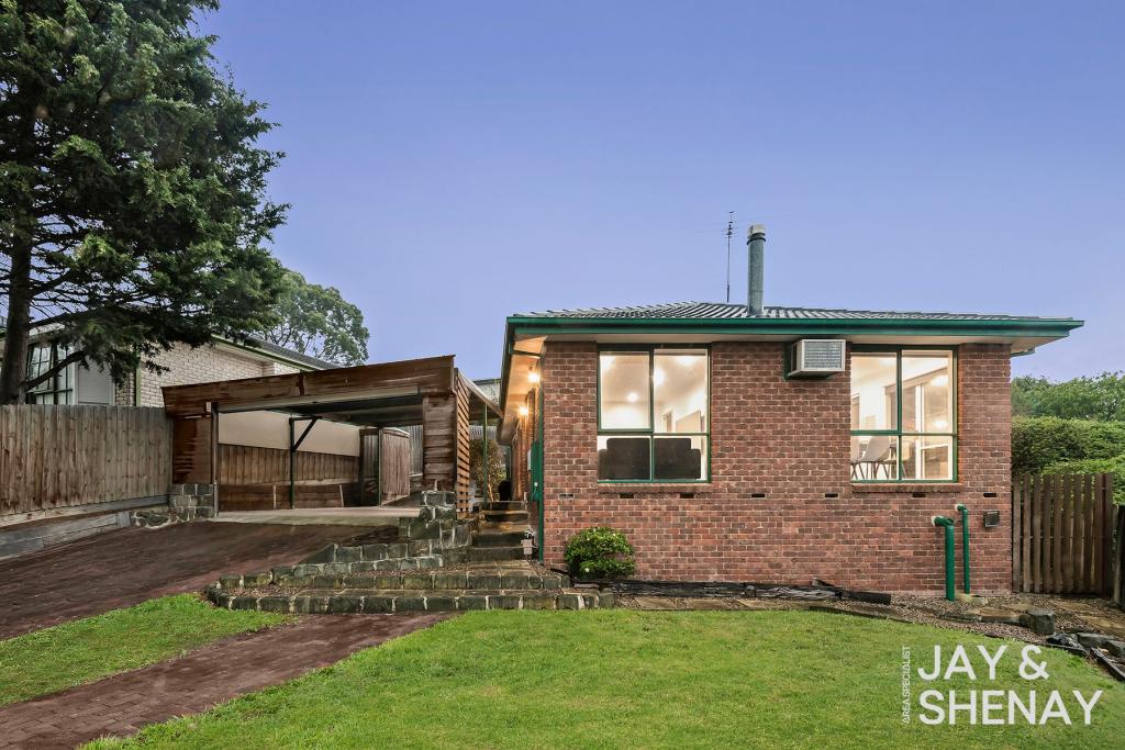 22 John Hunter Dr, Endeavour Hills, VIC 3802