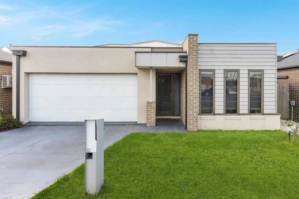 12 BARBARA AVE, OFFICER, VIC 3809