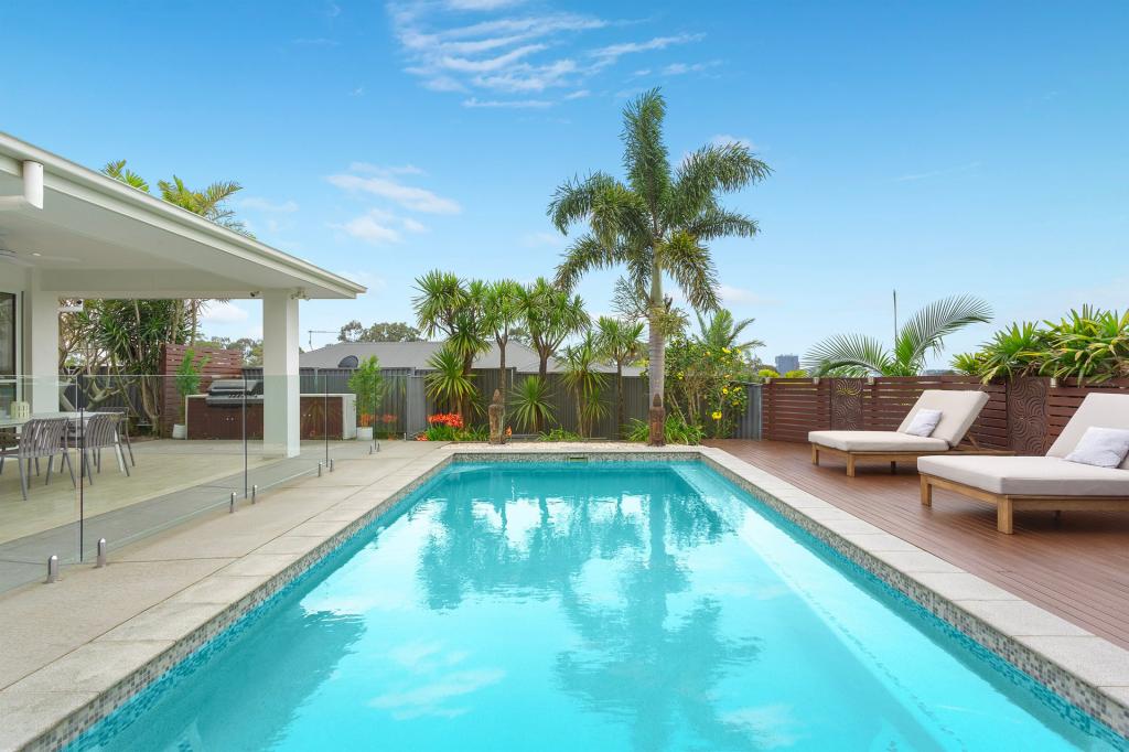 26 Nollamara Dr, Elanora, QLD 4221