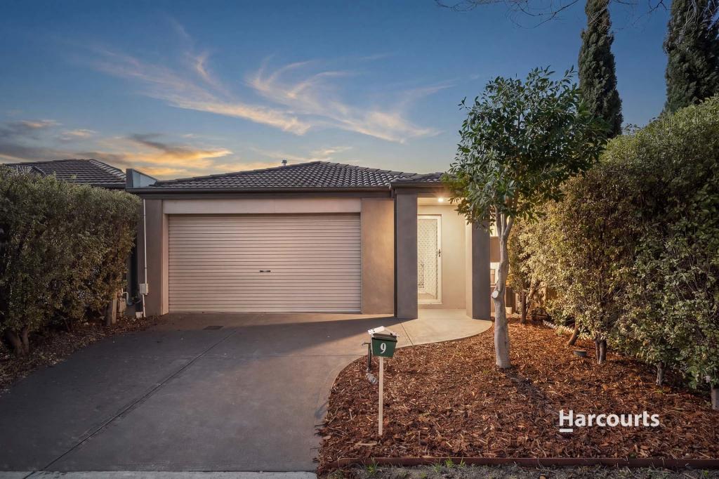 9 GLENVISTA RD, PAKENHAM, VIC 3810