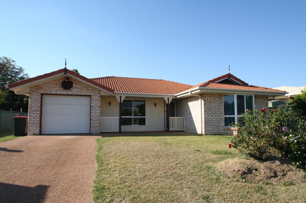 76 Crinum Cres, Emerald, QLD 4720