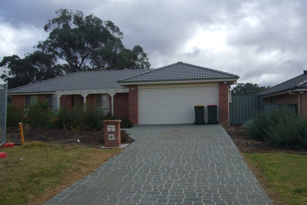 33 Morning View Cl, Quirindi, NSW 2343