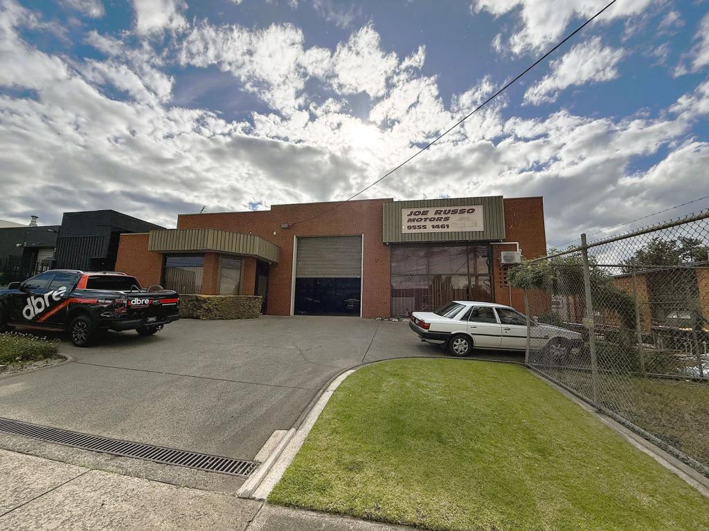 9 ROBERNA ST, MOORABBIN, VIC 3189