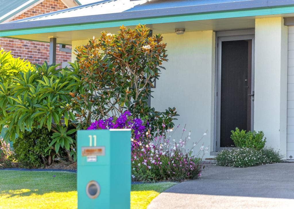 11 Spinnaker Cove, Wallabi Point, NSW 2430