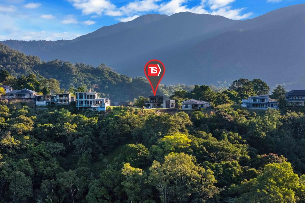 58 The Peak, Brinsmead, QLD 4870