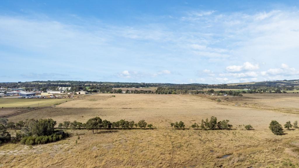 1 Saleyards Rd, Kingaroy, QLD 4610