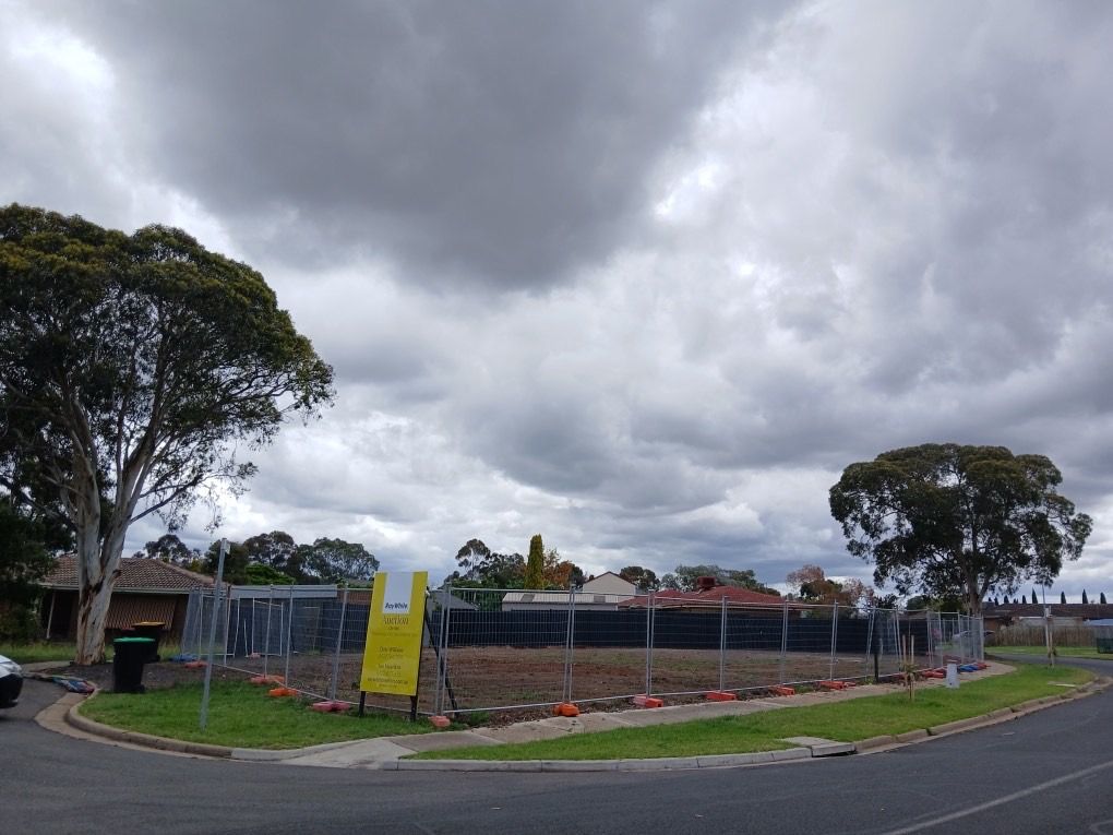 33 Argyll Cct, Melton West, VIC 3337