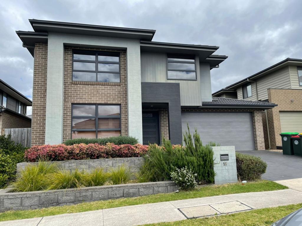 16 MARACANA ST, NORTH KELLYVILLE, NSW 2155