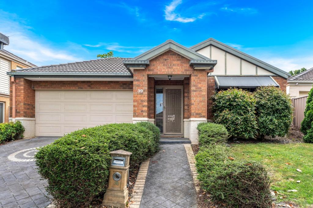 39 Bowral Loop, Craigieburn, VIC 3064