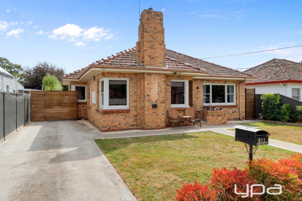 211 Dowling St, Wendouree, VIC 3355
