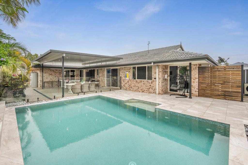 1 Thornleigh Cres, Varsity Lakes, QLD 4227