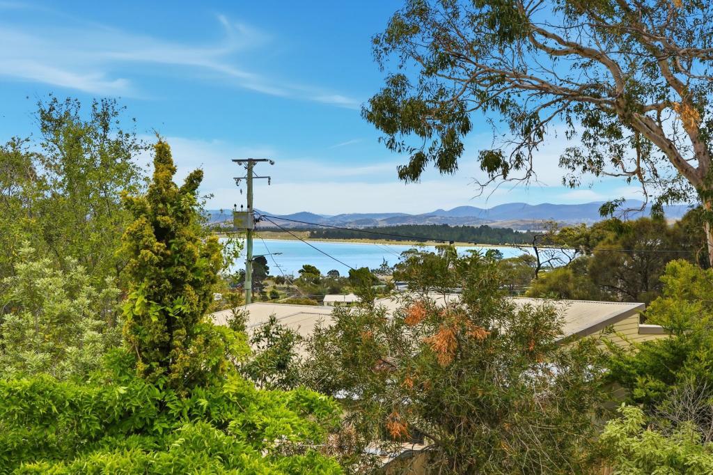 57 Signal Hill Rd, Dodges Ferry, TAS 7173