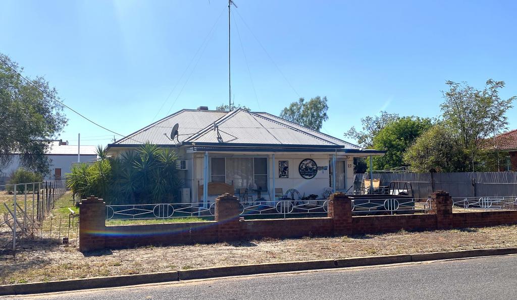 27 Gobondery St, Trundle, NSW 2875