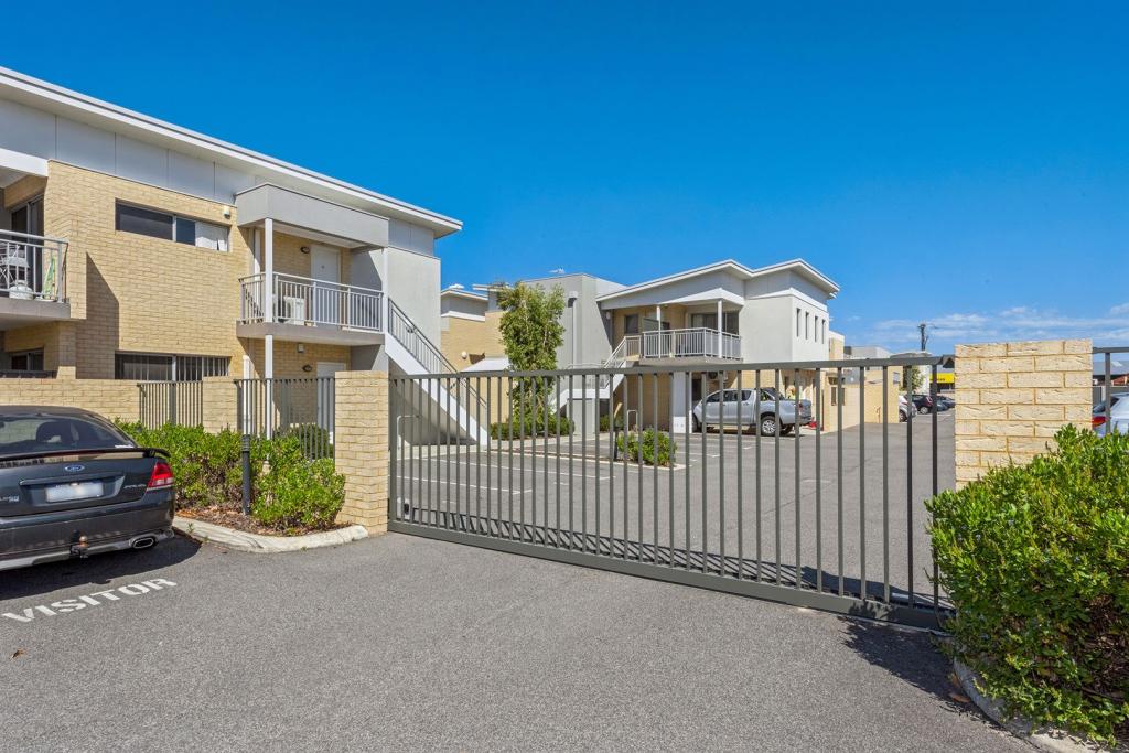 15/1 Acton Ave, Bentley, WA 6102