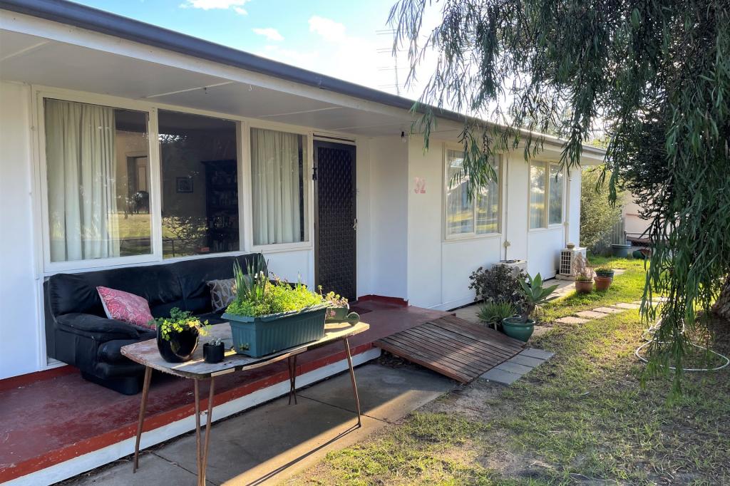 32 PAYNTER TCE, COONALPYN, SA 5265