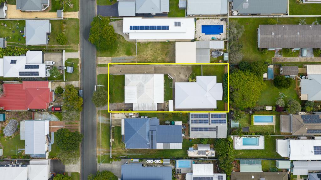32 Bramble St, Woody Point, QLD 4019