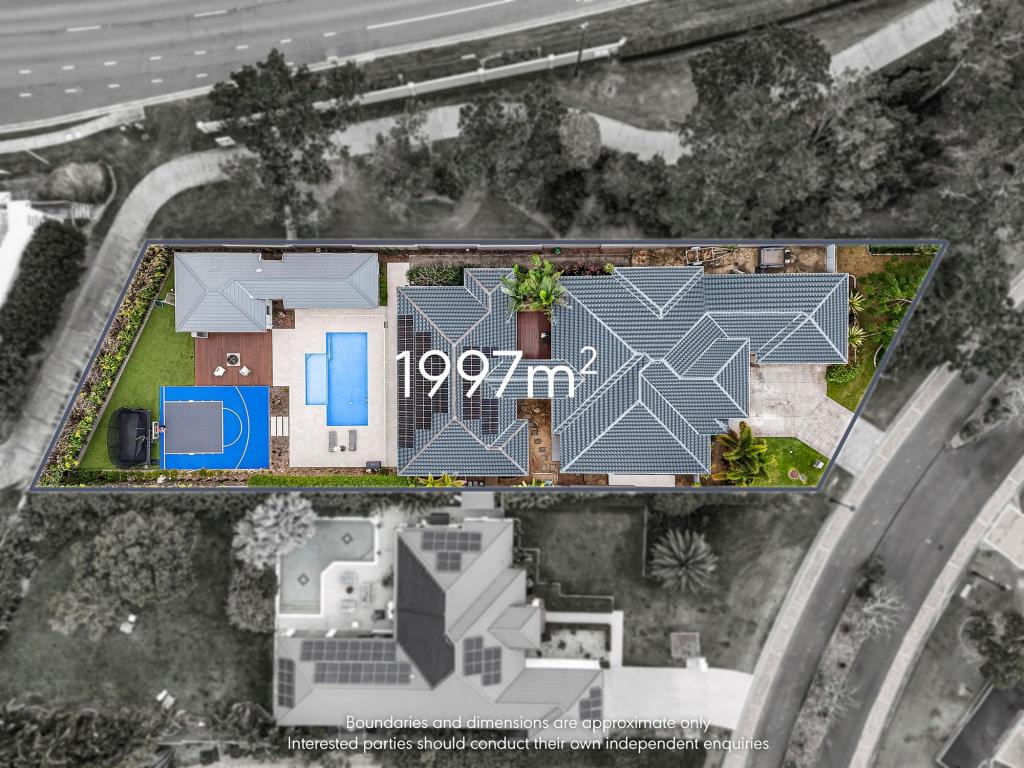8501 MAGNOLIA DR E, HOPE ISLAND, QLD 4212