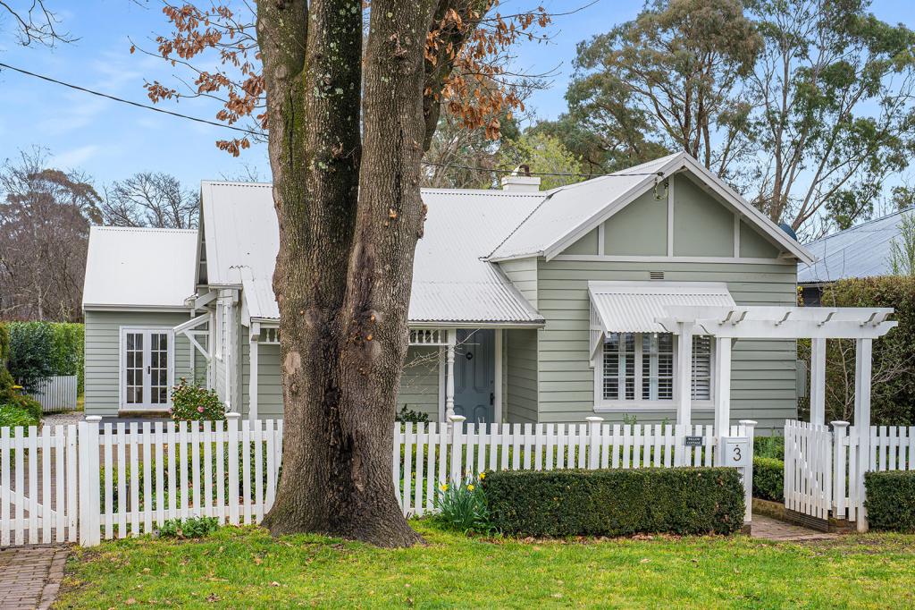 3 Elm St, Bowral, NSW 2576