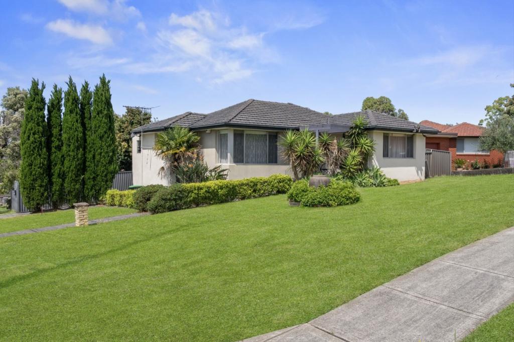 8 Lloyd St, Greystanes, NSW 2145