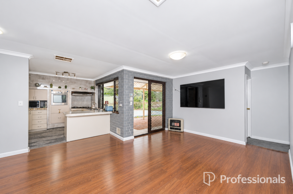 18 Knollwood Ct, Ballajura, WA 6066