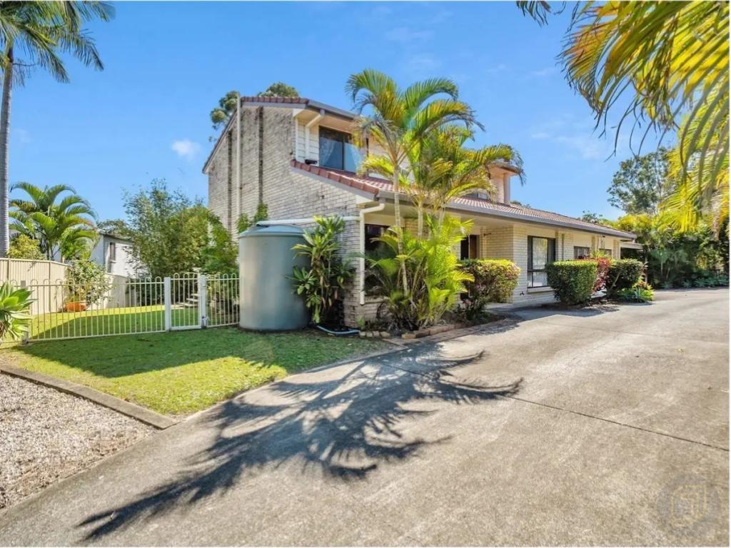 64 Yangoora Cres, Ashmore, QLD 4214