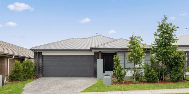 6 Beck St, Park Ridge, QLD 4125