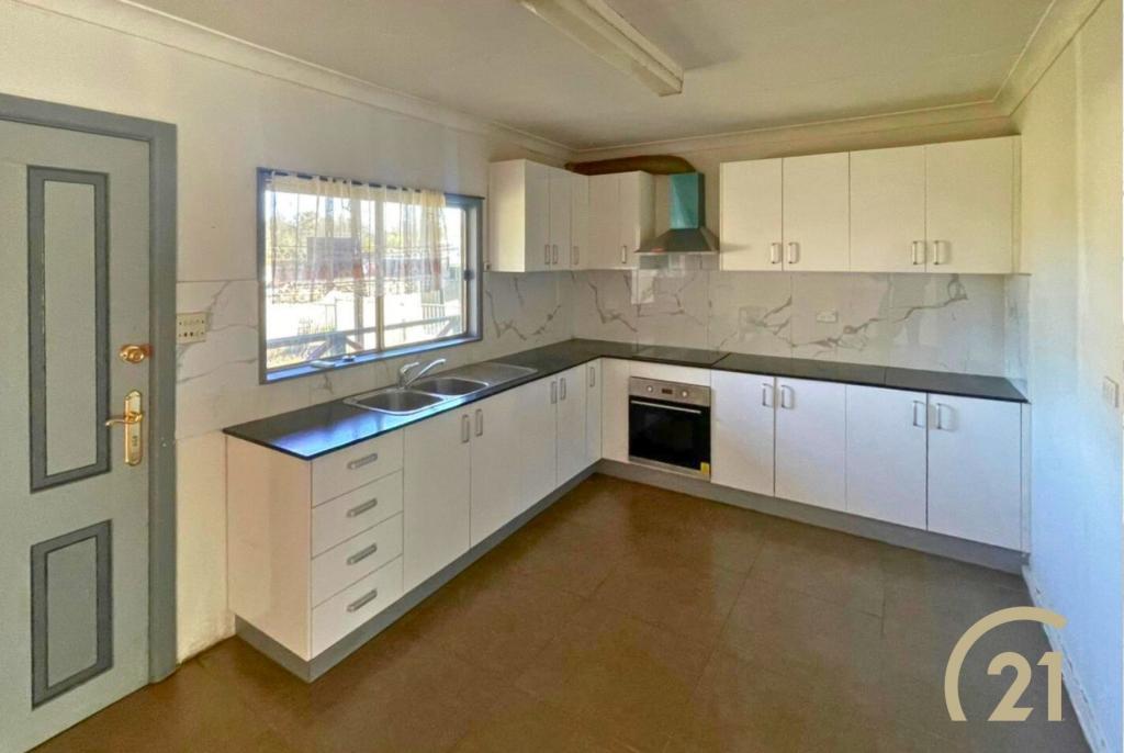 213 Dwyer Rd, Leppington, NSW 2179