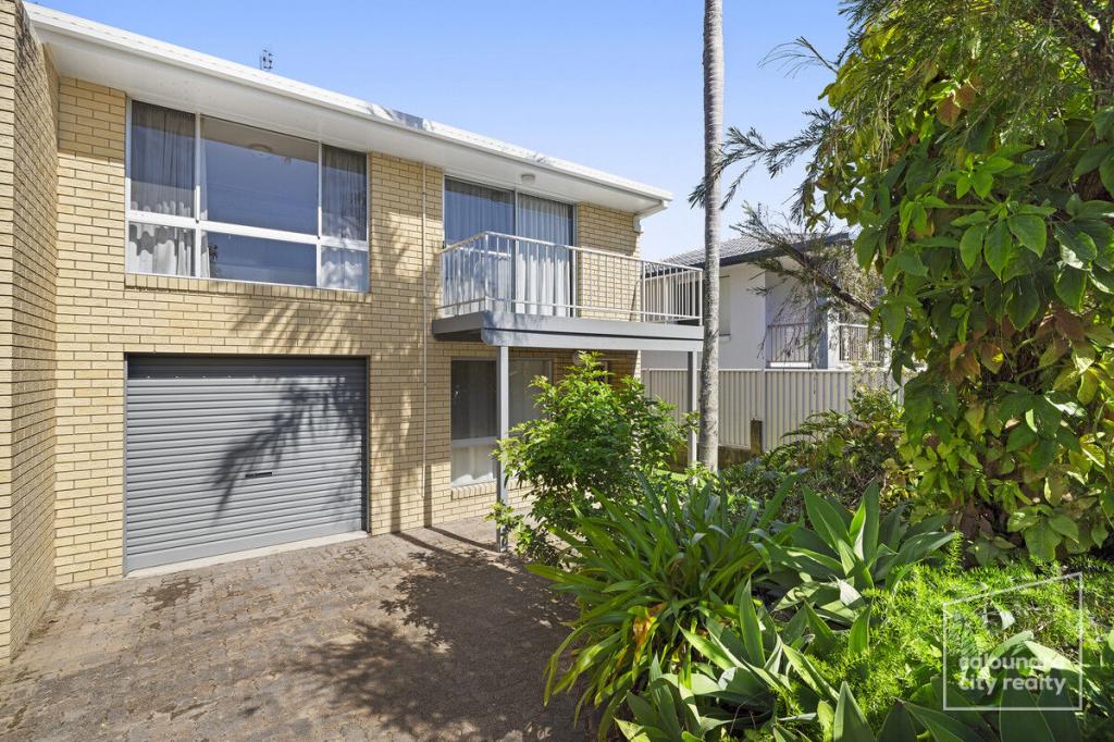 2/12 Enfield Cres, Battery Hill, QLD 4551