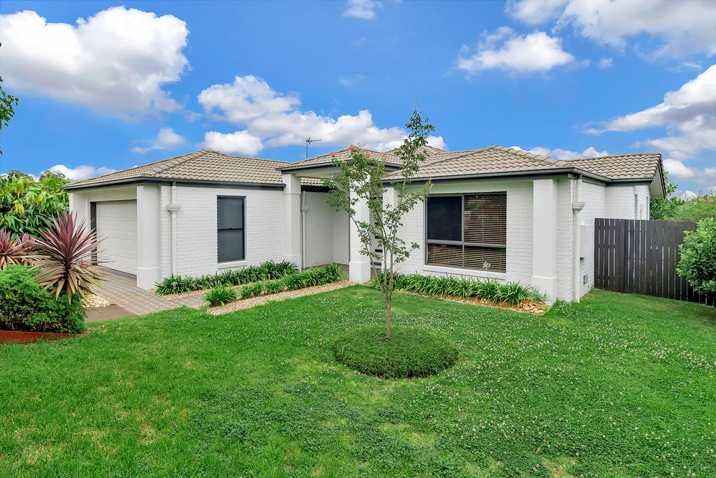 35 Bouganvillea Dr, Middle Ridge, QLD 4350