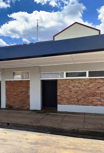 92 ARTHUR ST, WELLINGTON, NSW 2820