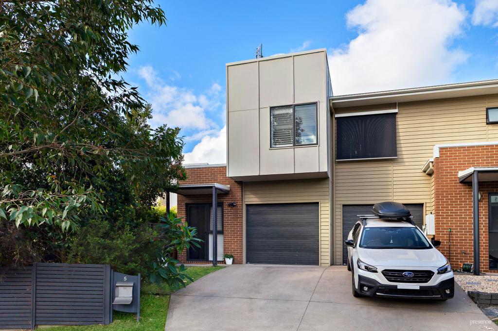5 Ryhope St, Mount Hutton, NSW 2290